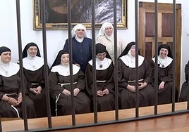 Las exmonjas de Belorado lanzan la línea de chocolates 'RqueR' para mostrar su «resistencia» ante la «asfixia económica»