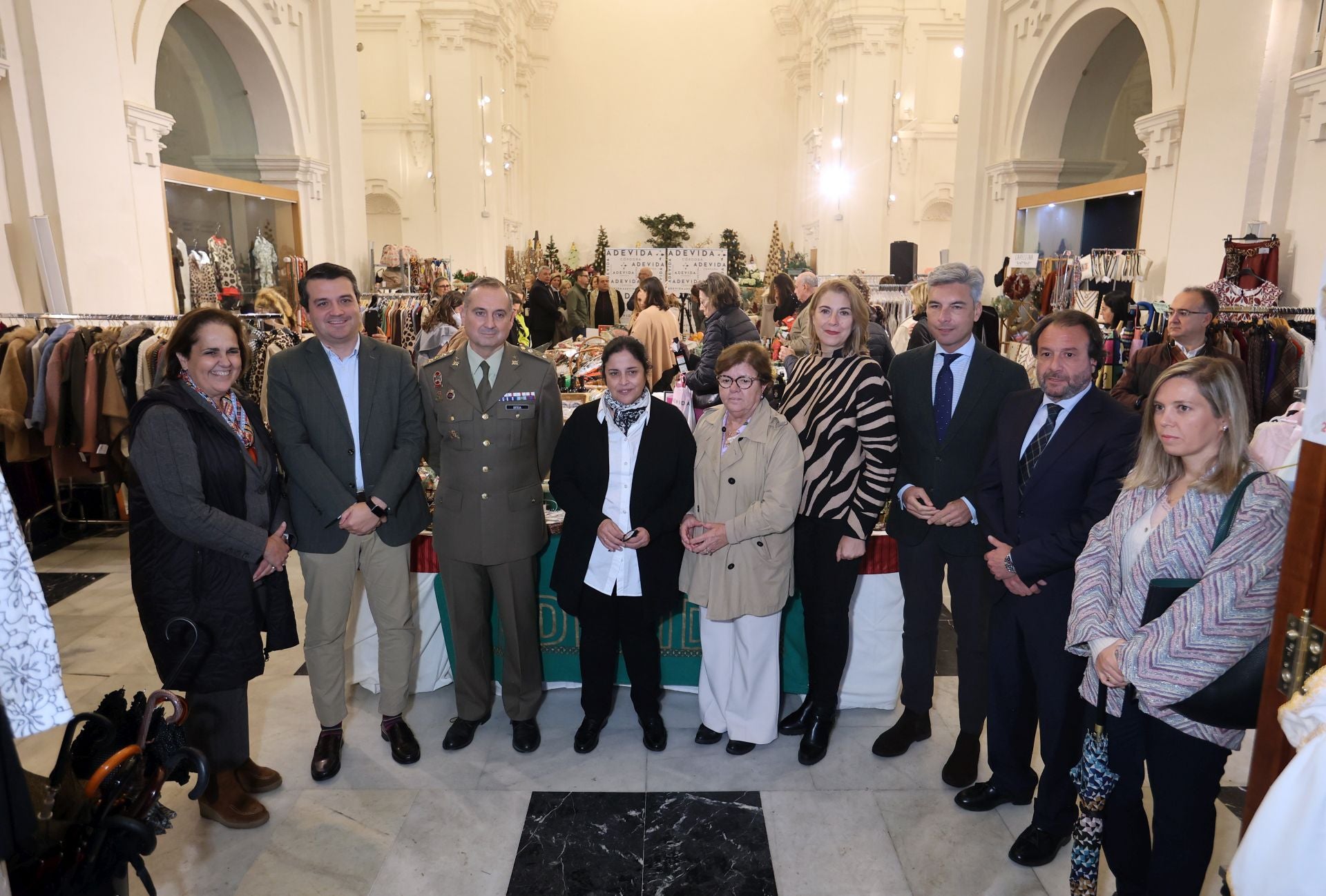 La inauguración del XV Baratillo de Adevida en Córdoba, en imágenes