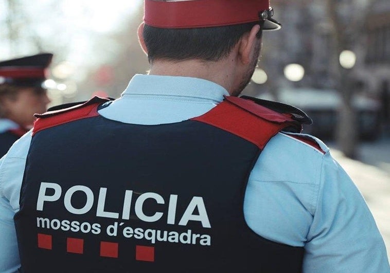 mossos-agente-U68231232107WSe-1200x630@abc-kX6D-U603353797565tn-758x531@diario_abc.jpg