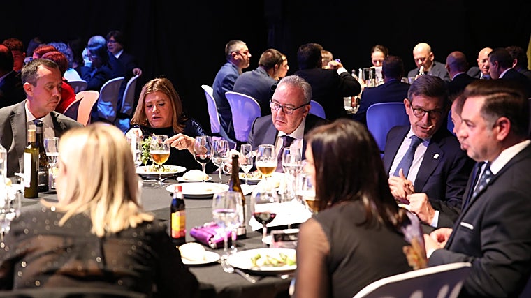 Mesa presidencial de los Premios Macael 2024