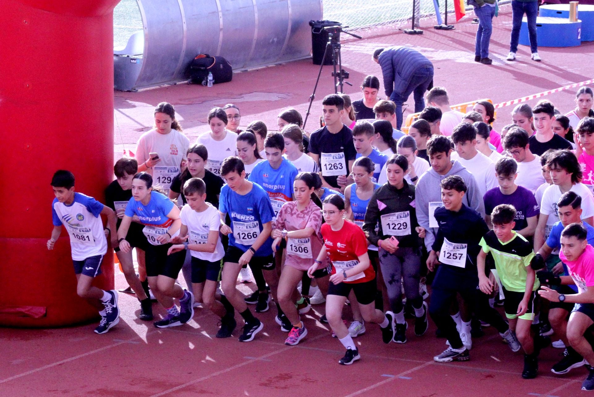 La carrera popular Ciudad de Lucena por la Igualdad, en imágenes