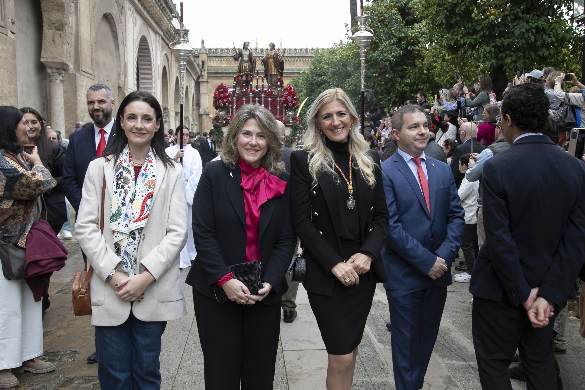 La alegre peregrinación de San Acisclo, Santa Victoria y San Pelagio en Córdoba, en imágenes