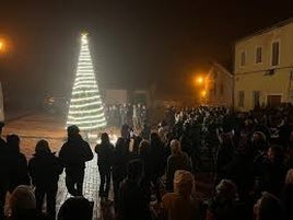 Arguisuelas donará el dinero de su iluminación navideña para juguetes para los niños afectados por la DANA