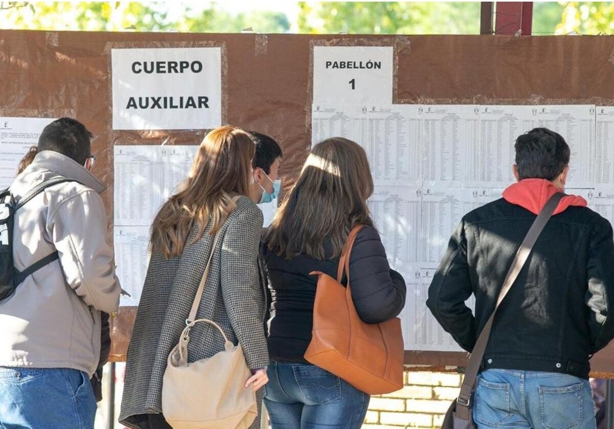 Aprobada la oferta de empleo público de este año con 5.840 plazas de la Junta de Comunidades de Castilla-La Mancha