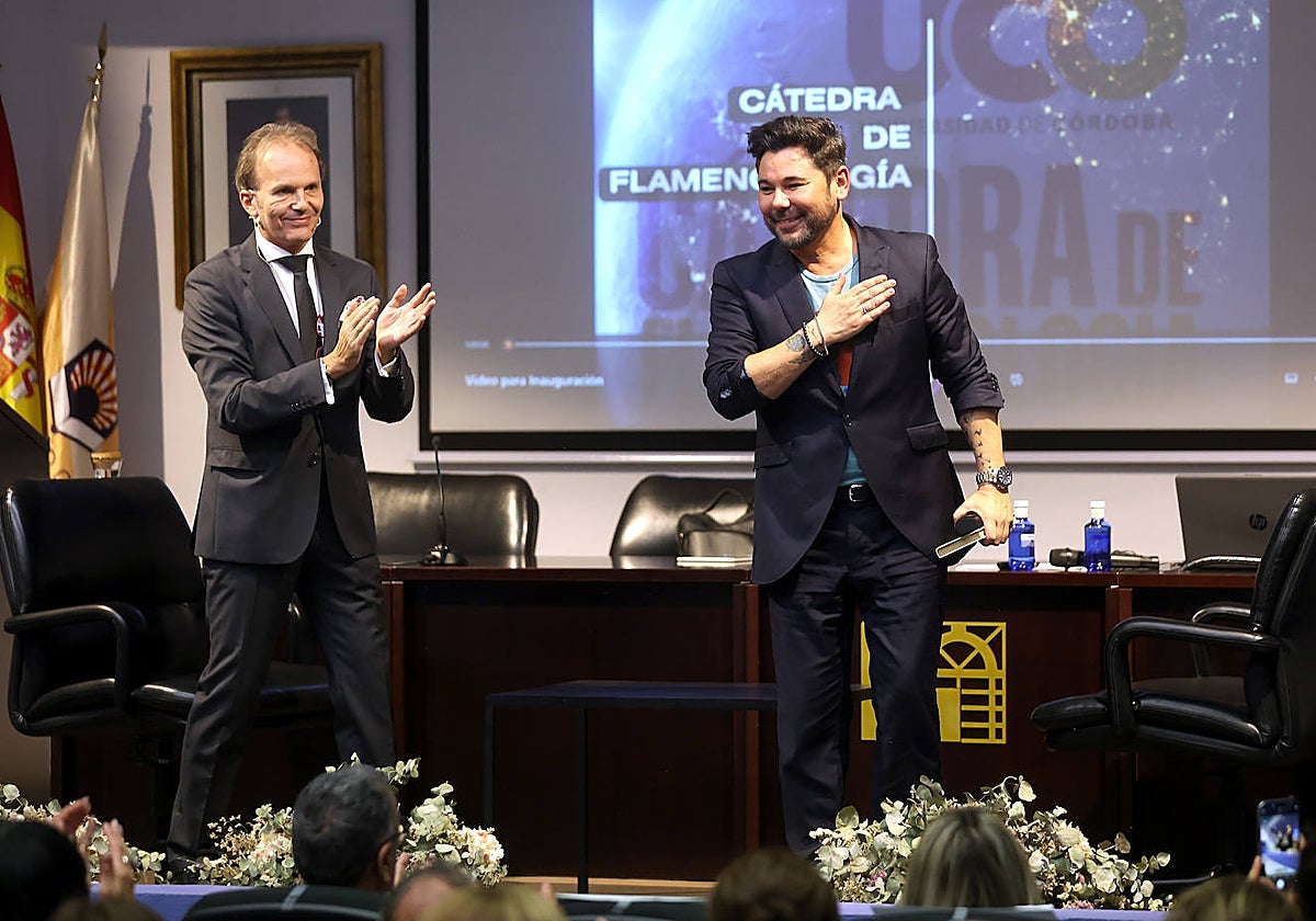 Miguel Poveda inaugura la Cátedra de Flamencología, en imágenes