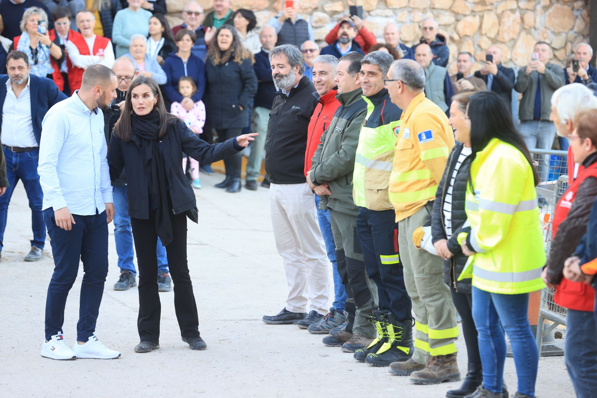 Las imágenes del multitudinario recibimiento a los Reyes en Letur