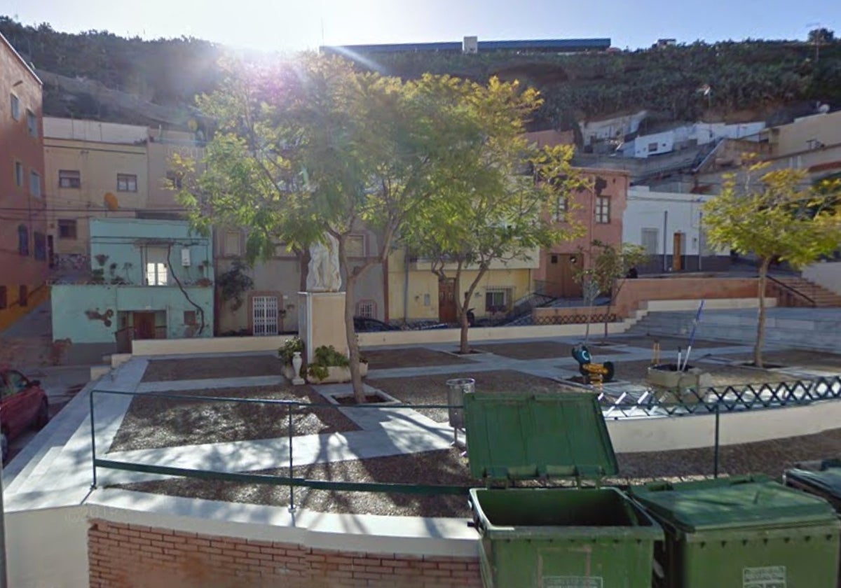 Plaza de la Ermita de San Sebastián de Gádor donde se ha producido el tiroteo