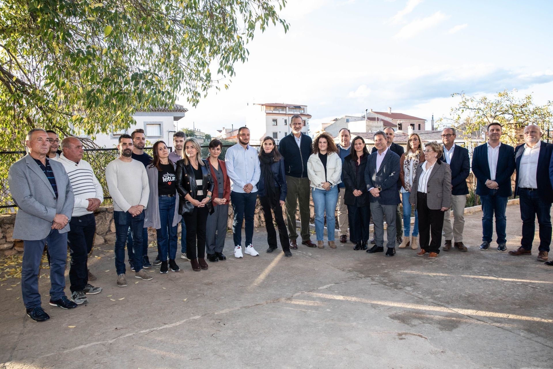 Las imágenes del multitudinario recibimiento a los Reyes en Letur