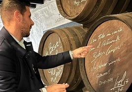 Joaquín y su 'alineación' perfecta en Bodegas Campos: salmorejo, mazamorra, pisto....