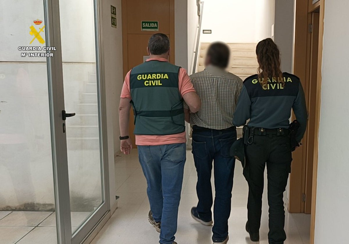 Imagen de un empresario detenido por una estafa de compraventa de mandarinas en Alicante