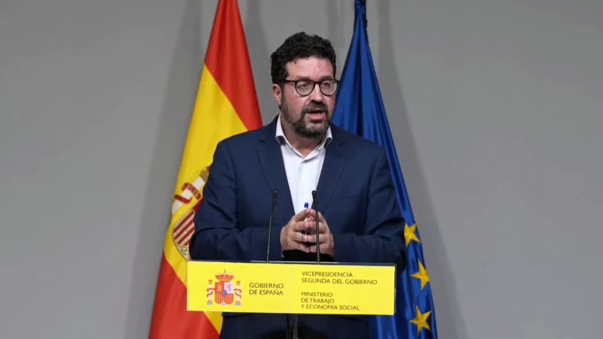 Trabajo inicia el trámite para reducir la jornada por ley tras no lograr acuerdo con CEOE