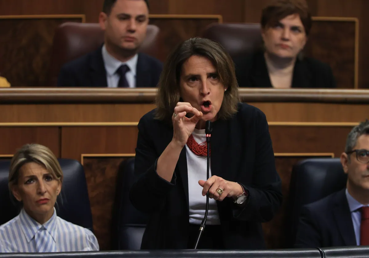 La vicepresidenta Ribera, veintidós días después de la DANA, en la sesión de control previa a sus comparecencias de este miércoles en Congreso y Senado