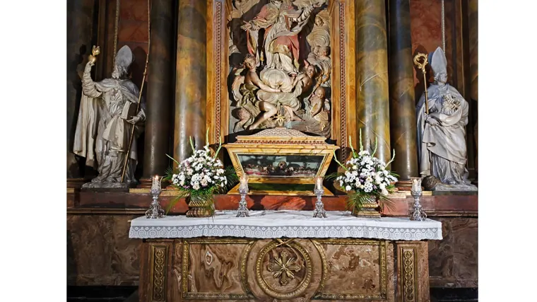 Restos del Papa Pío I en la capilla de San Eufrasio, en la Catedral de Jaén