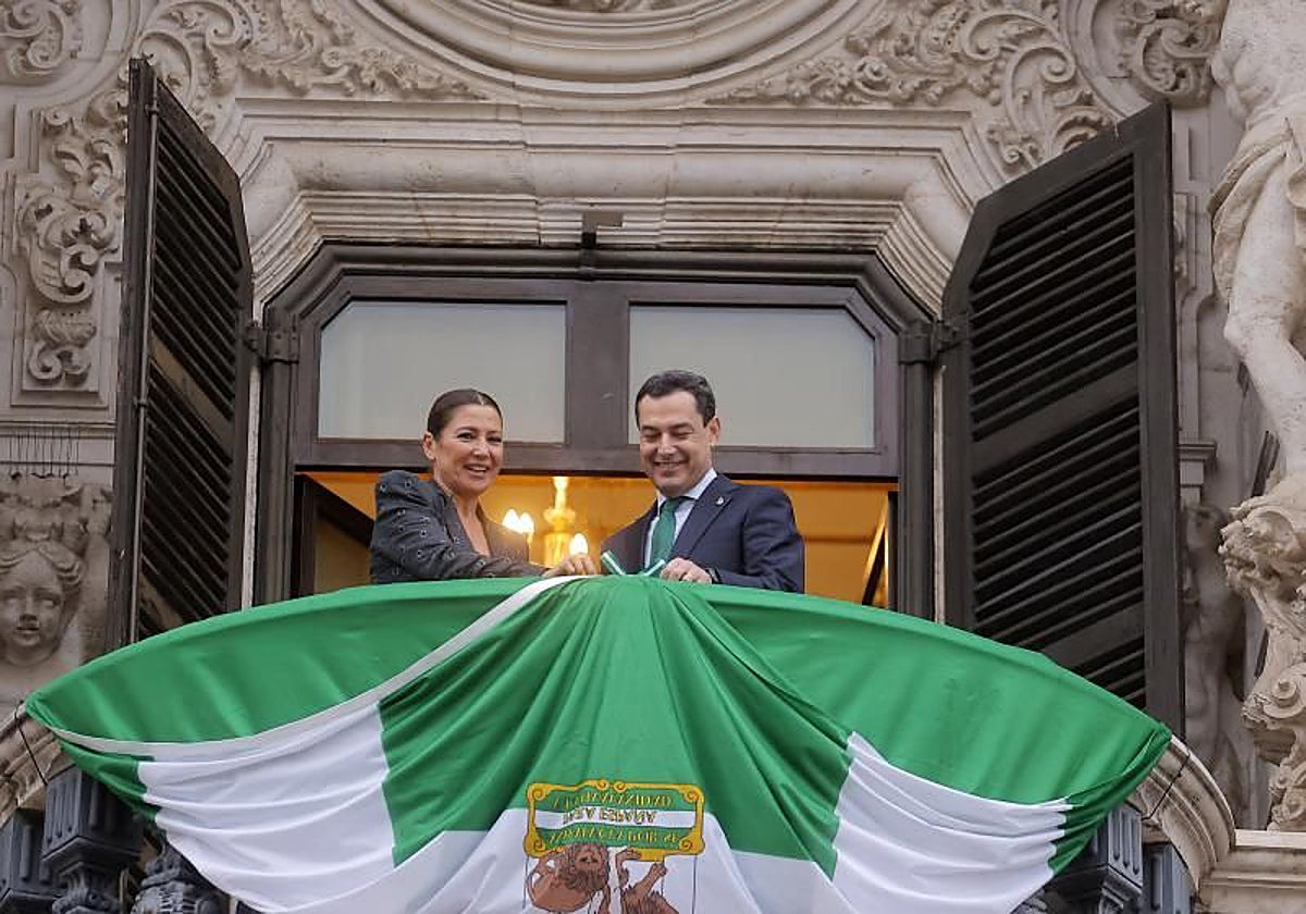 Acto del Día de la Bandera el 4 de diciembre de 2023