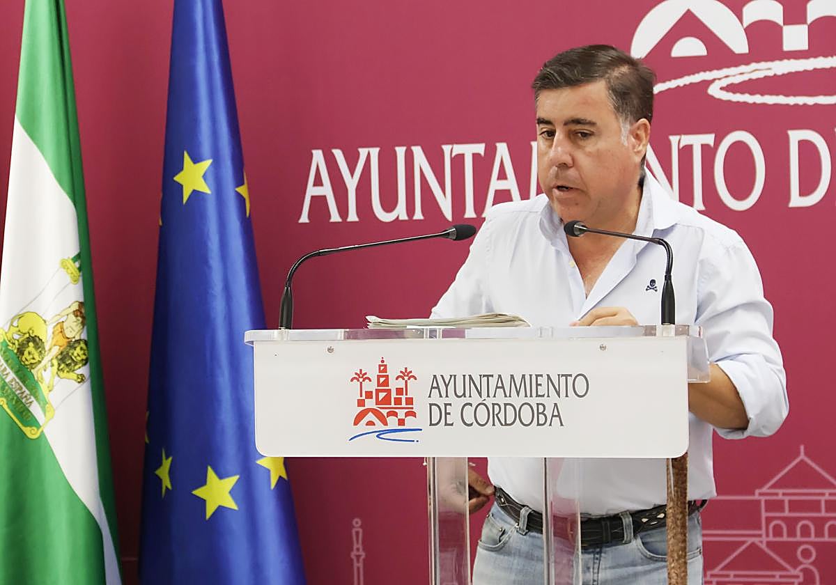 El edil de Infraestructuras, Miguel Ruiz Madruga, durante una comparecencia