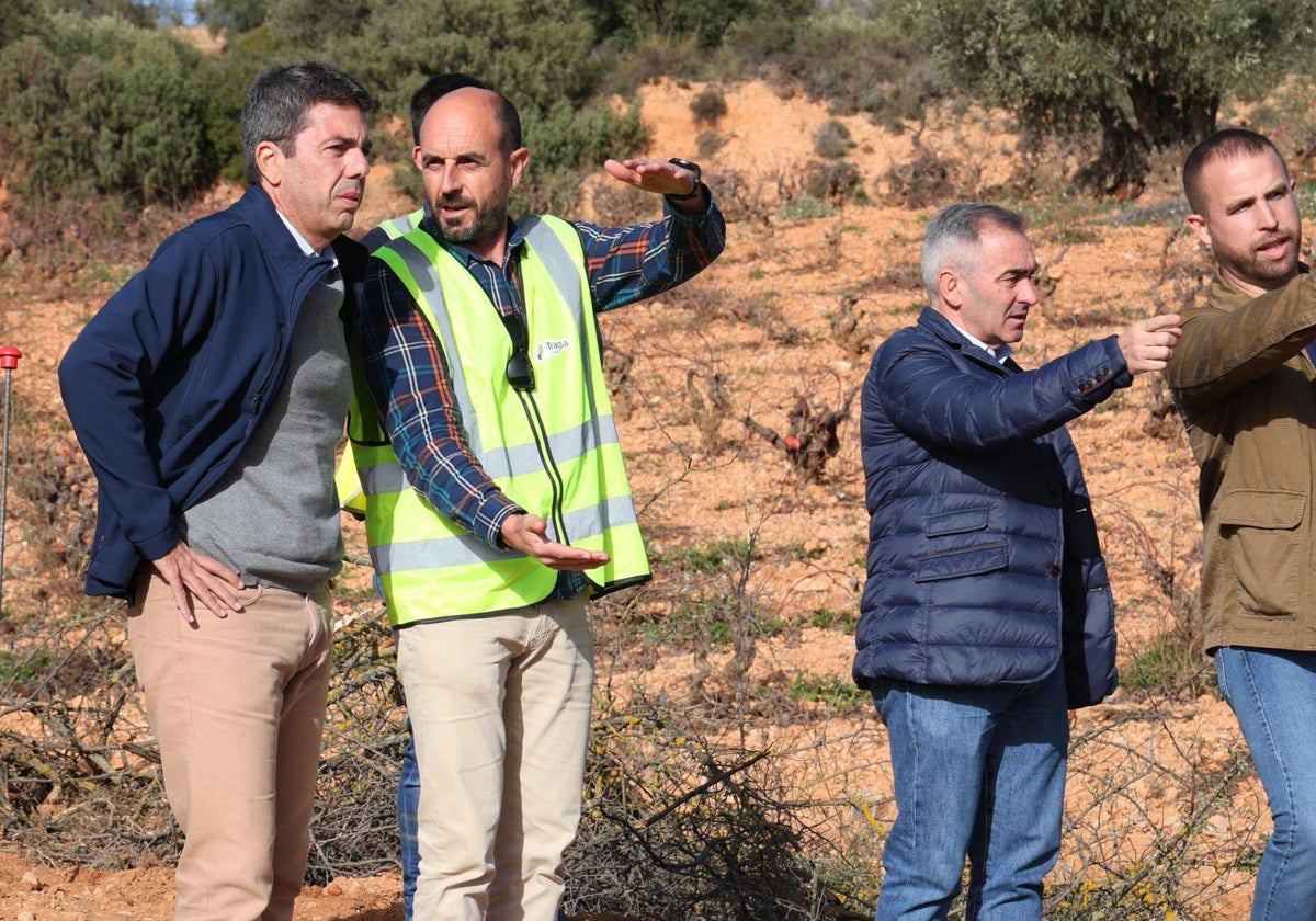 Imagen del presidente de la Generalitat, Carlos Mazón, en una visita a Utiel este viernes