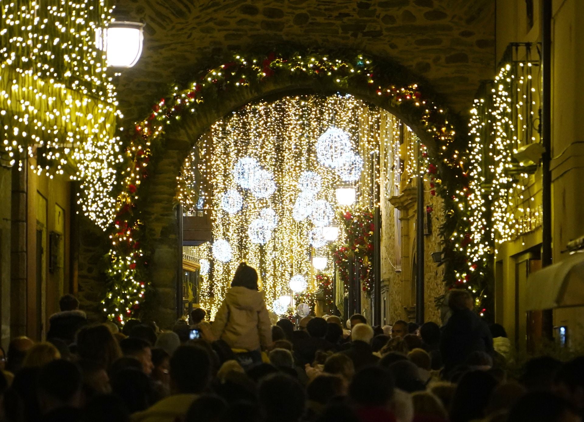 León, Ponferrada y Zamora encienden su Navidad «más espectacular»