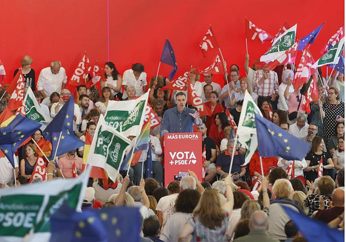 Pedro Sánchez, en mayo, durante un mitin del PSOE