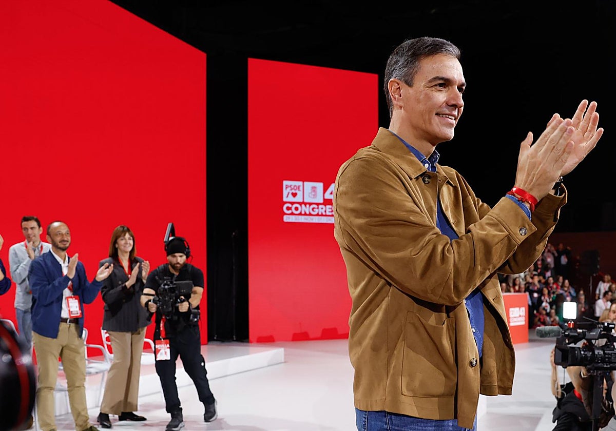 Pedro Sánchez, ovacionado en el Congreso del PSOE en Sevilla