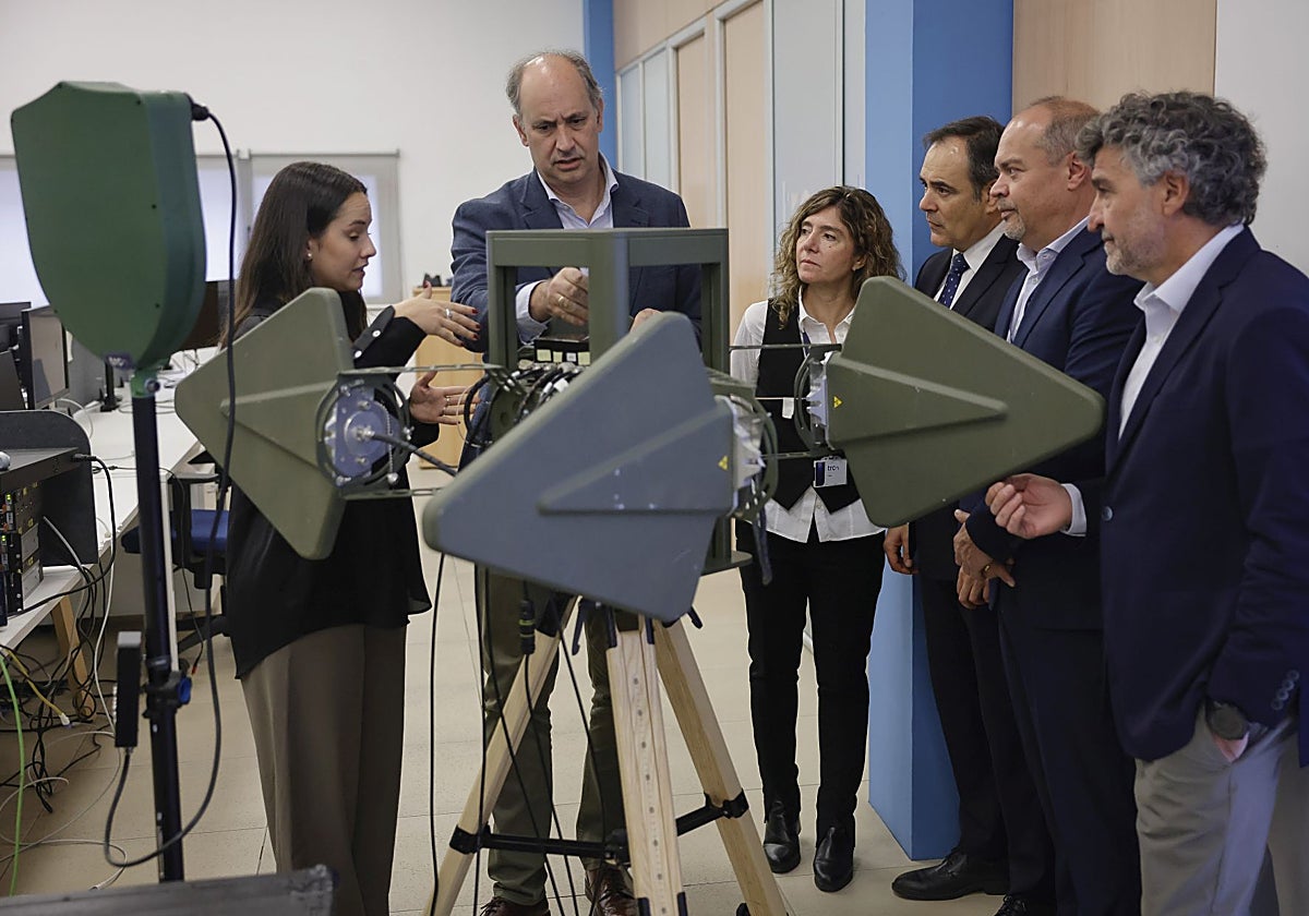 El consejero López-Valverde, en la empresa TRC