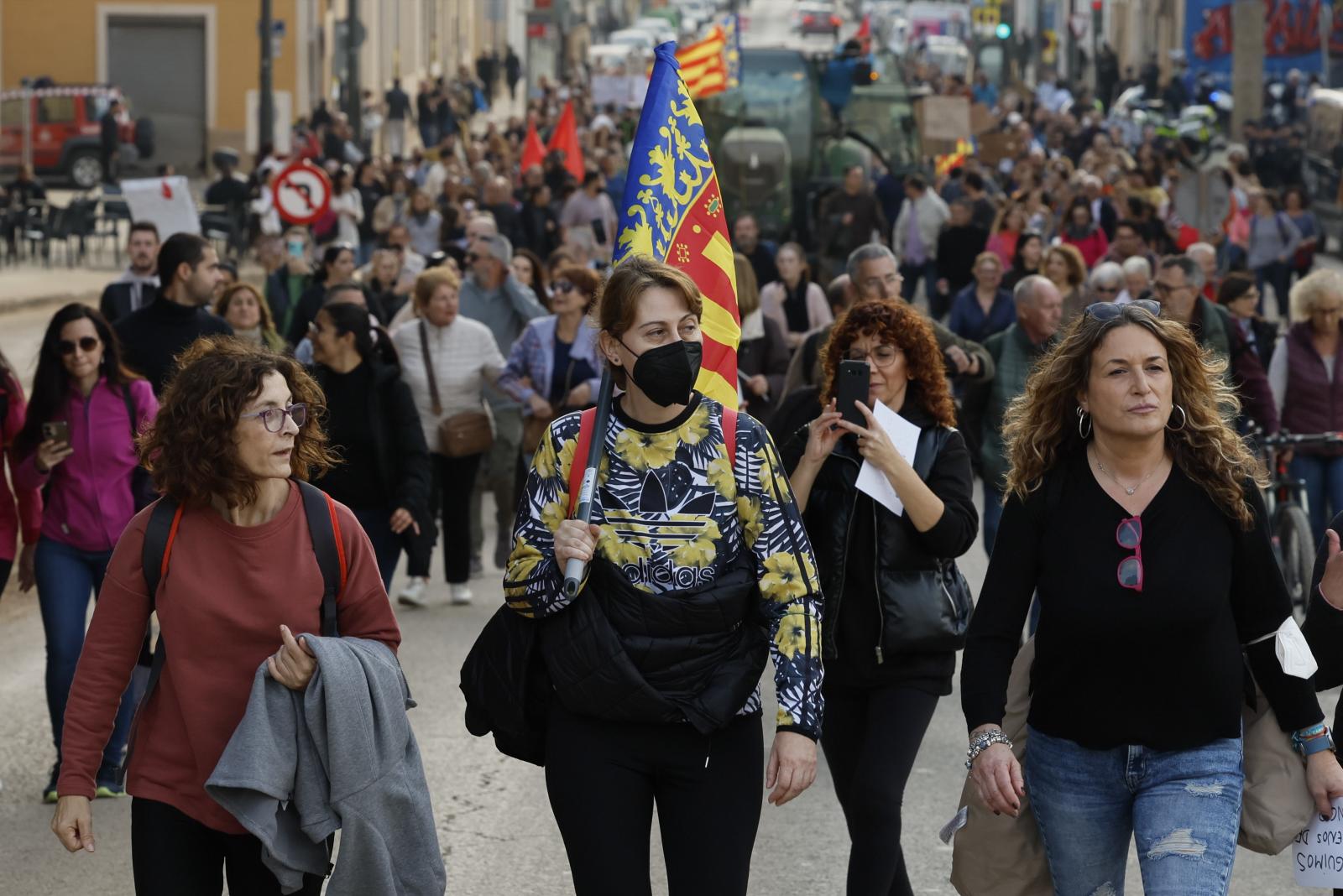 La manifestación en Valencia contra la gestión política de la DANA, en imágenes