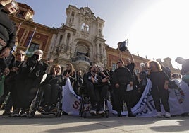 Miles de personas claman en Sevilla por una financiación «justa» para atender a las personas con discapacidad en Andalucía