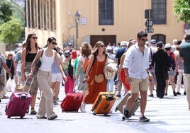 El sector turístico de Andalucía alerta de las pérdidas que causa el nuevo sistema de registro de viajeros