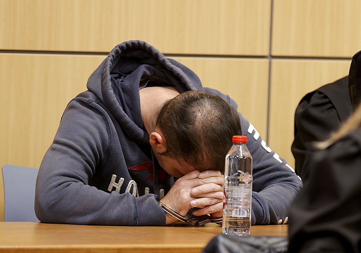 Imagen de David S.O., 'El Tuvi', este martes durante la lectura del veredicto del jurado popular