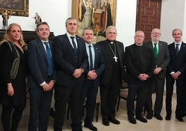 La Agrupación y el obispo abordan cómo fortalecer el papel de las hermandades en la vida diocesana de Córdoba