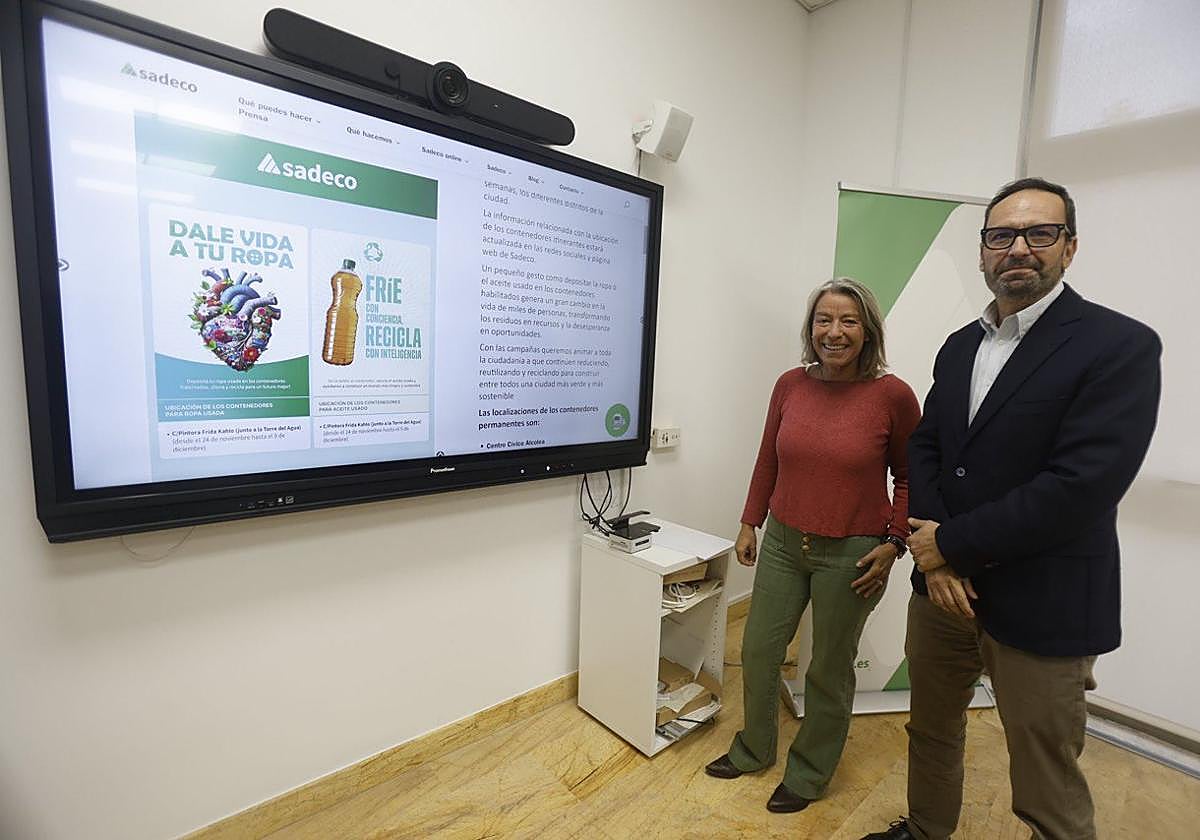 La presidenta de Sadeco, la concejal Isabel Albás, este miércoles en la presentacion de la aplicación AIRE