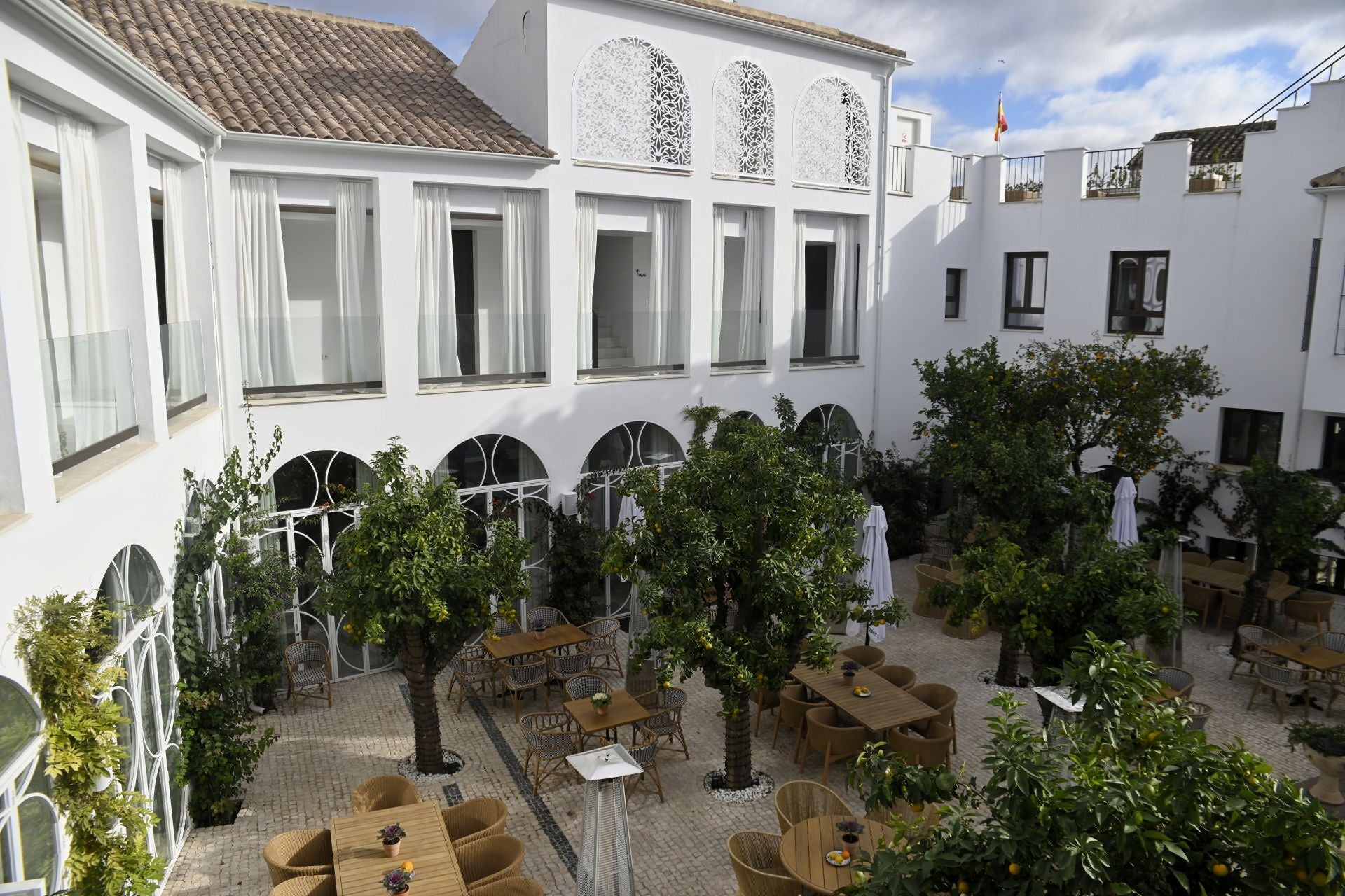 El cautivador hotel boutique Portería de Santa Clara de Córdoba, en imágenes