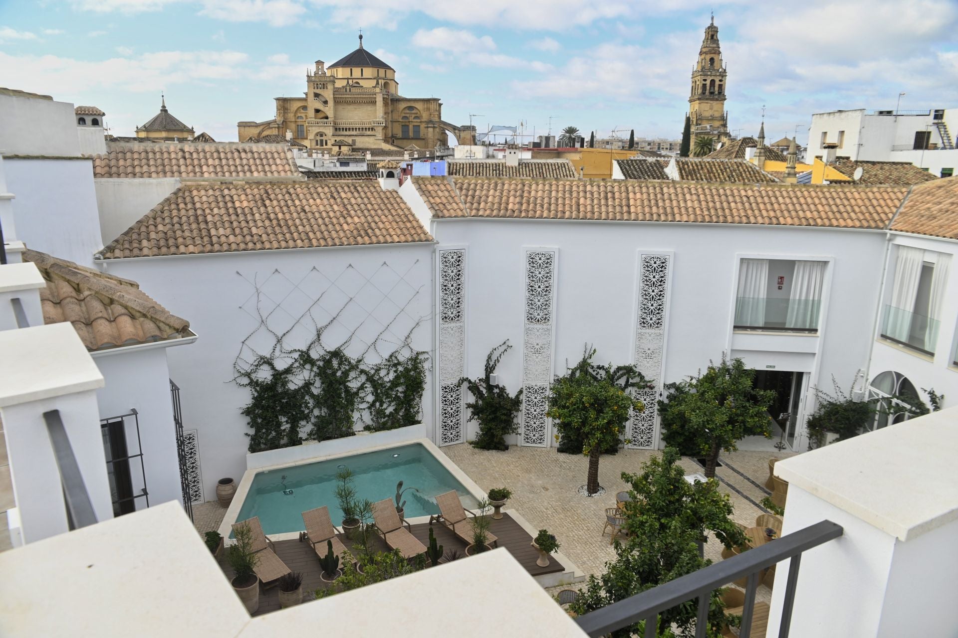 El cautivador hotel boutique Portería de Santa Clara de Córdoba, en imágenes