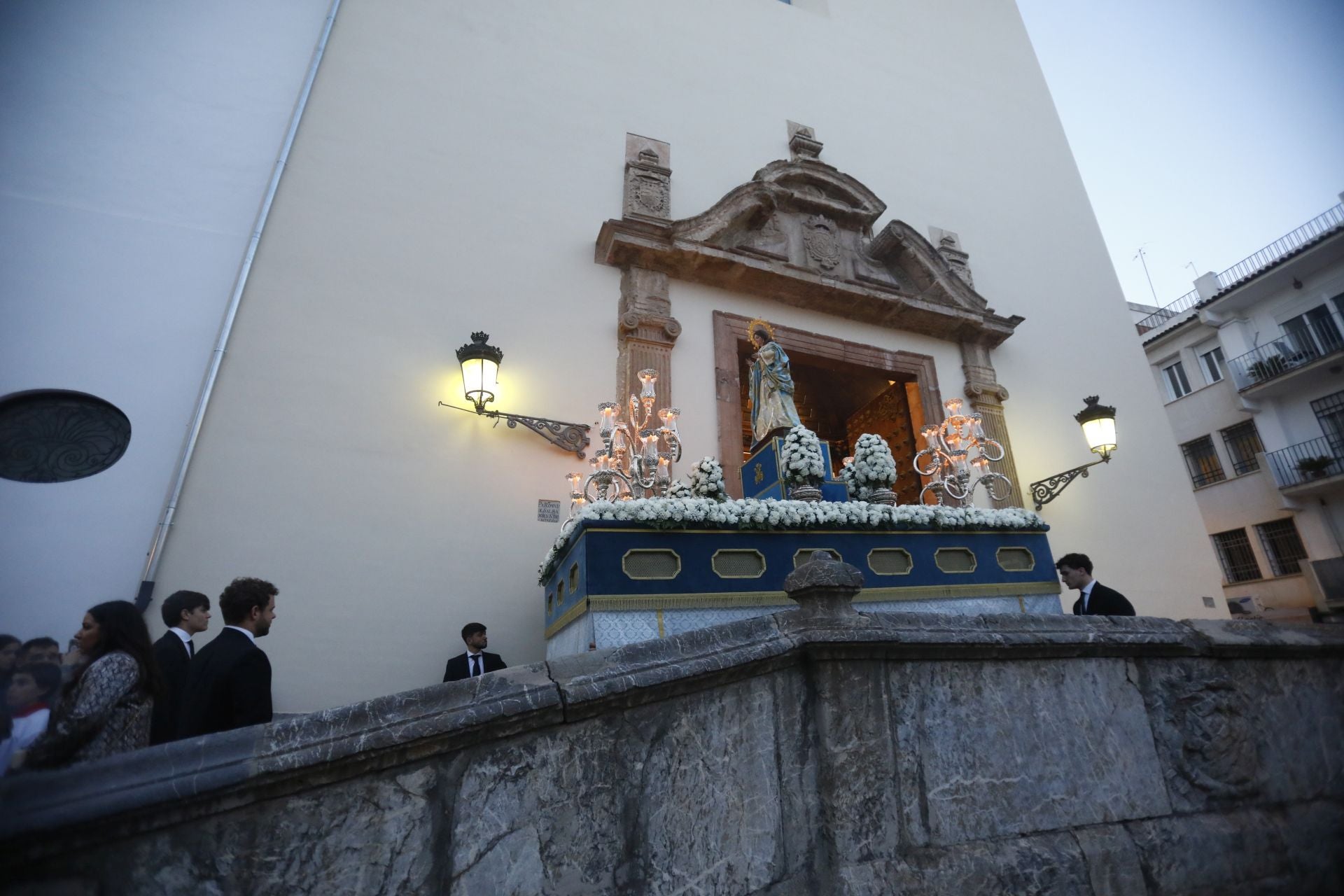 La procesión de la Inmaculada con los jóvenes de Córdoba, en imágenes
