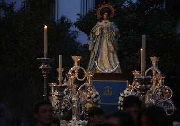 La procesión de la Inmaculada con los jóvenes, en imágenes