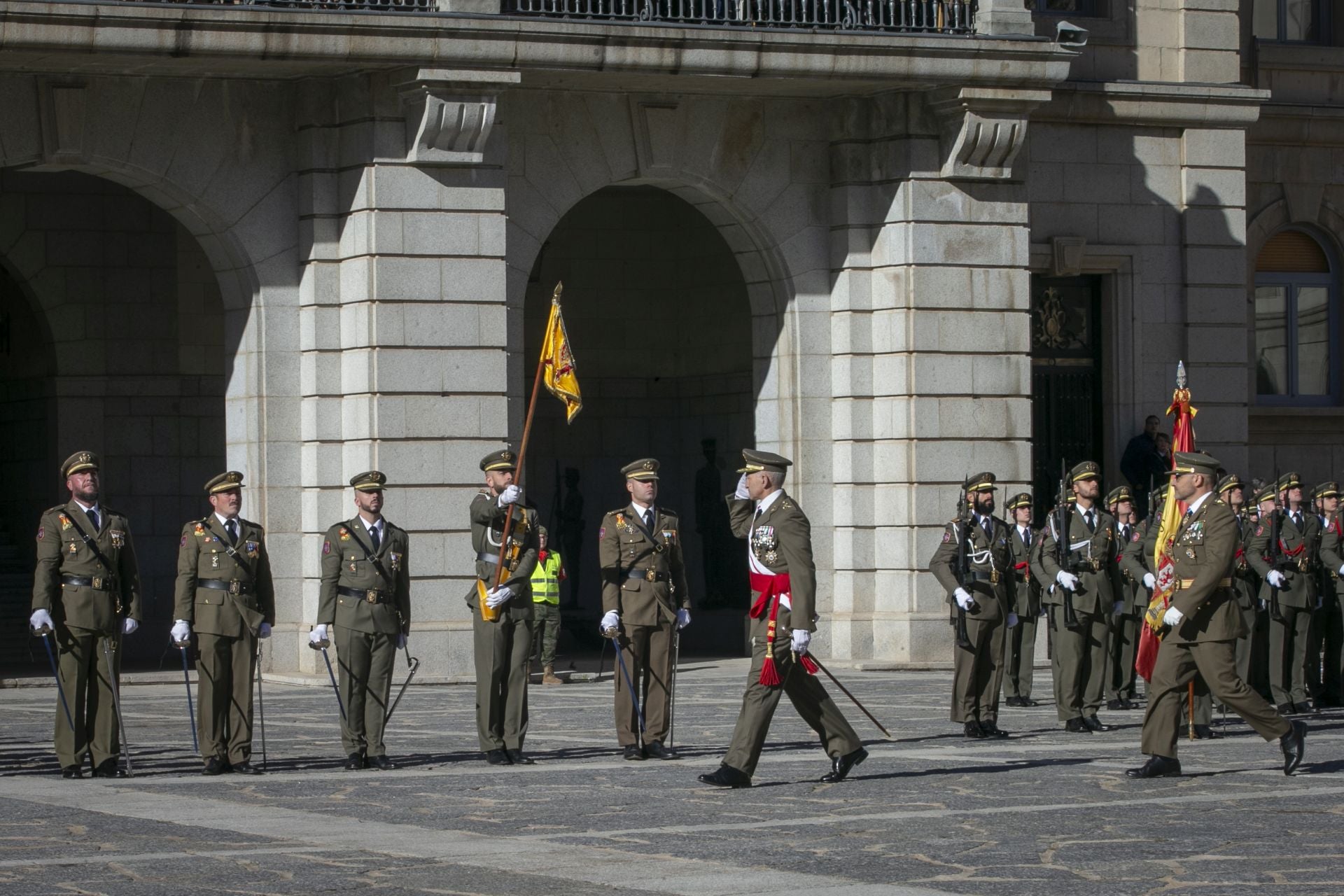 Toledo rinde homenaje a la Academia de Infantería y a la Inmaculada