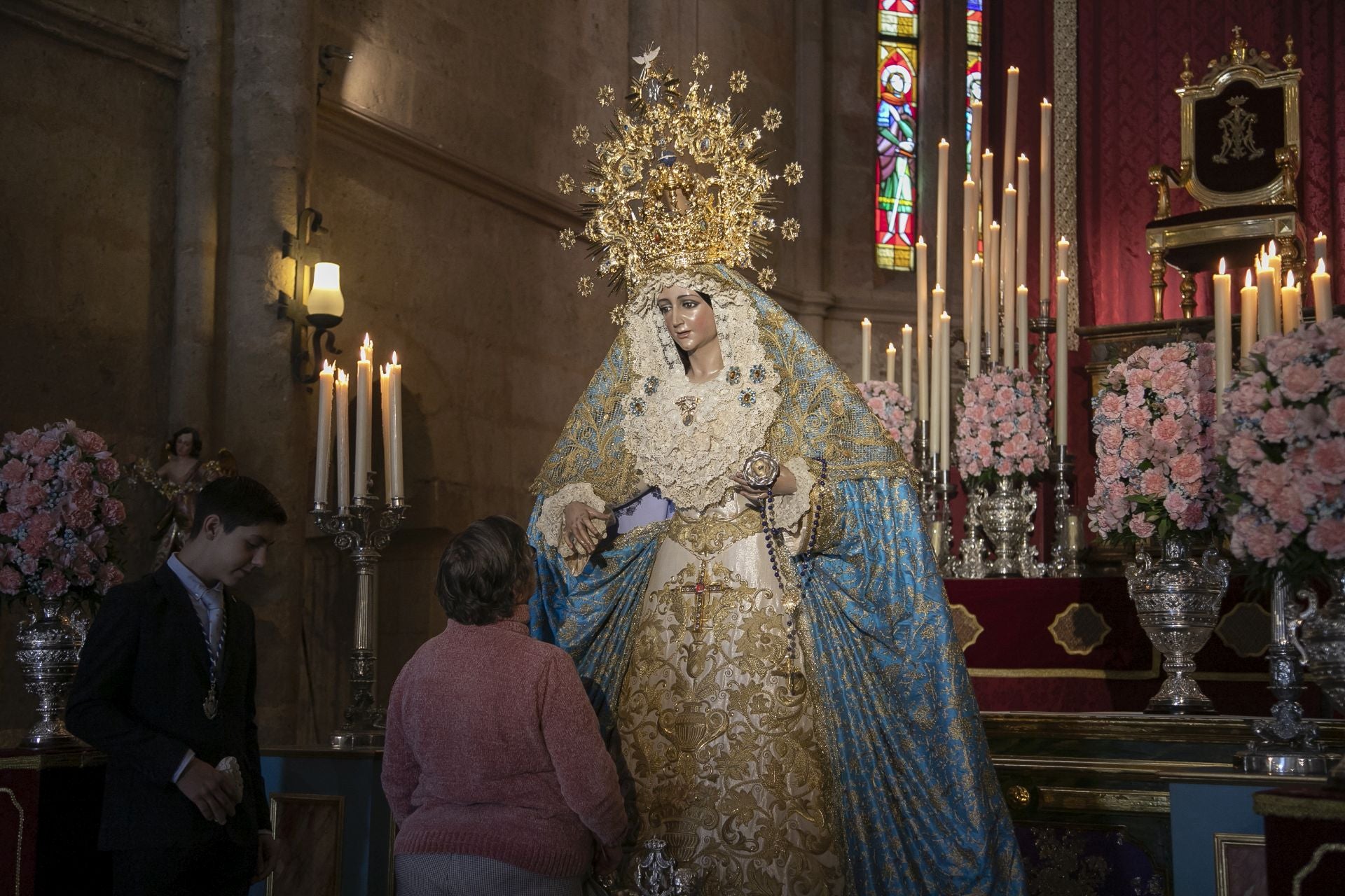 El besamanos a la Virgen de la Alegría de Córdoba por la Purísima, en imágenes