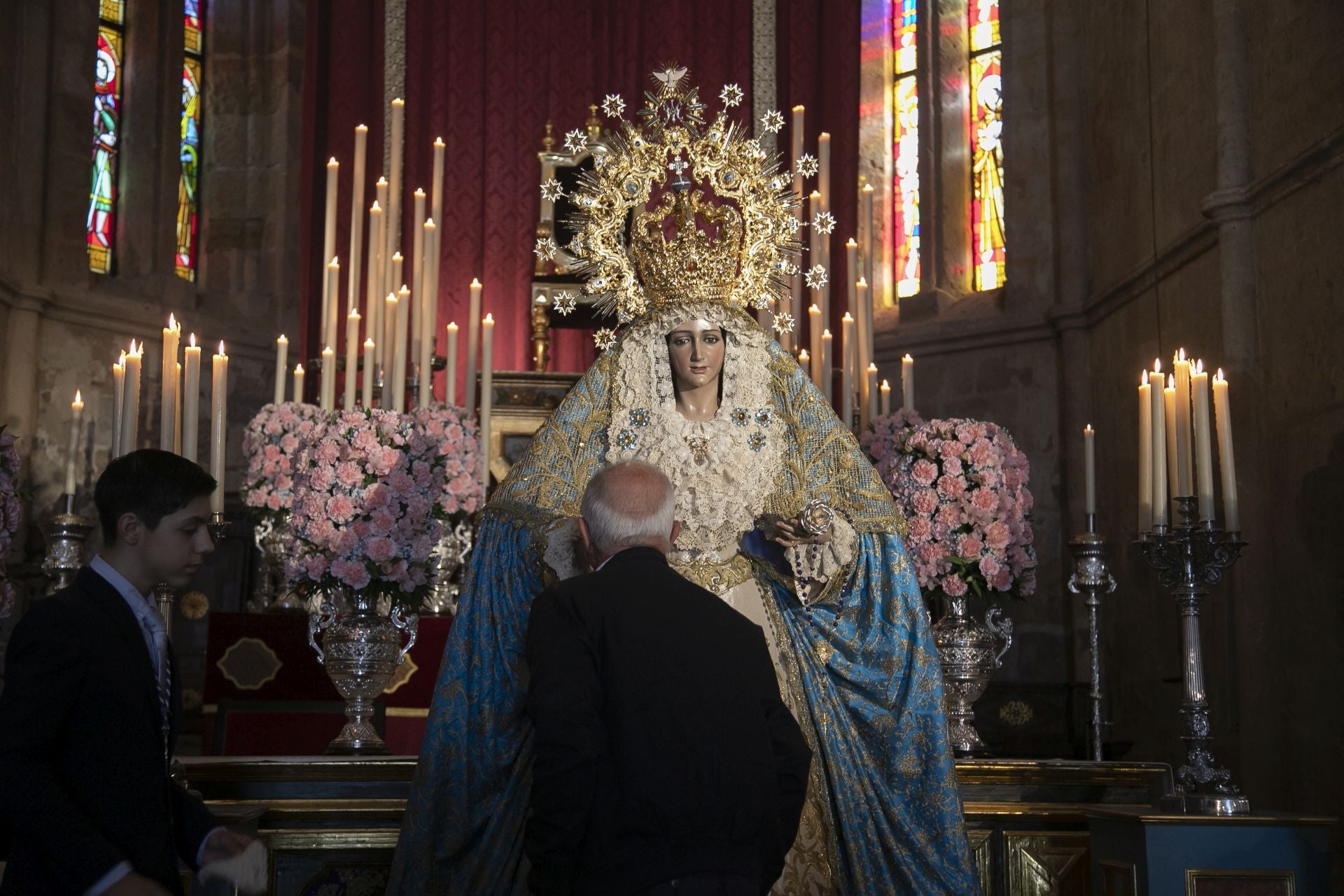 El besamanos a la Virgen de la Alegría de Córdoba por la Purísima, en imágenes