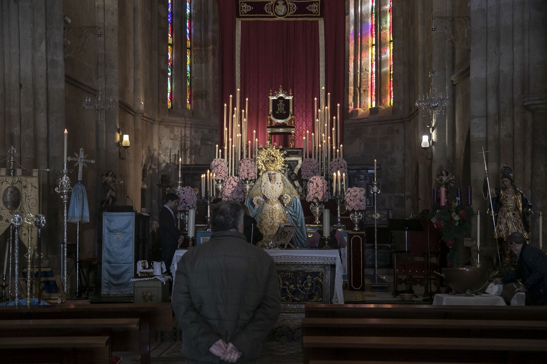 El besamanos a la Virgen de la Alegría de Córdoba por la Purísima, en imágenes