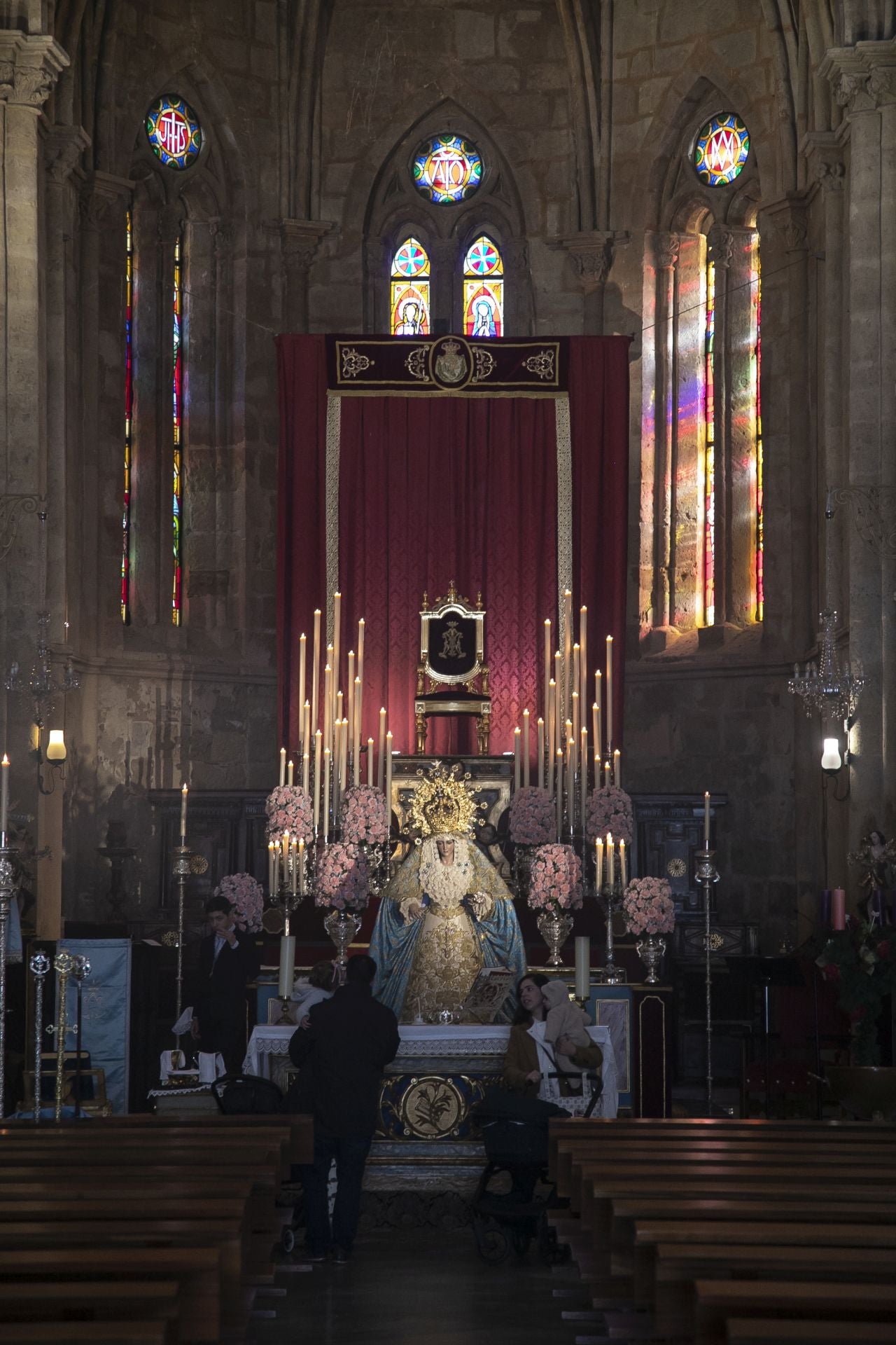 El besamanos a la Virgen de la Alegría de Córdoba por la Purísima, en imágenes