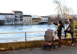 El Ayuntamiento de Miranda (Burgos) avisa de que el Ebro inundará la zona de La Arboleda este lunes