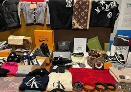 Incautados 400.000 euros en ropa de marca falsa y geles vaginales en Usera