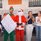 Un Papá Noel muy especial: David Bisbal sorprende cantando en pleno centro de Madrid