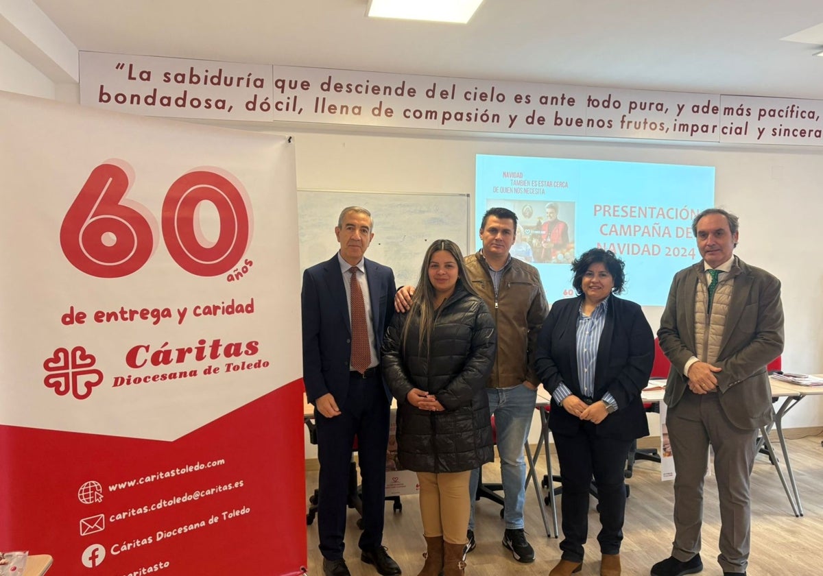 Momento de la presentación de la campaña navideña de Cáritas Toledo