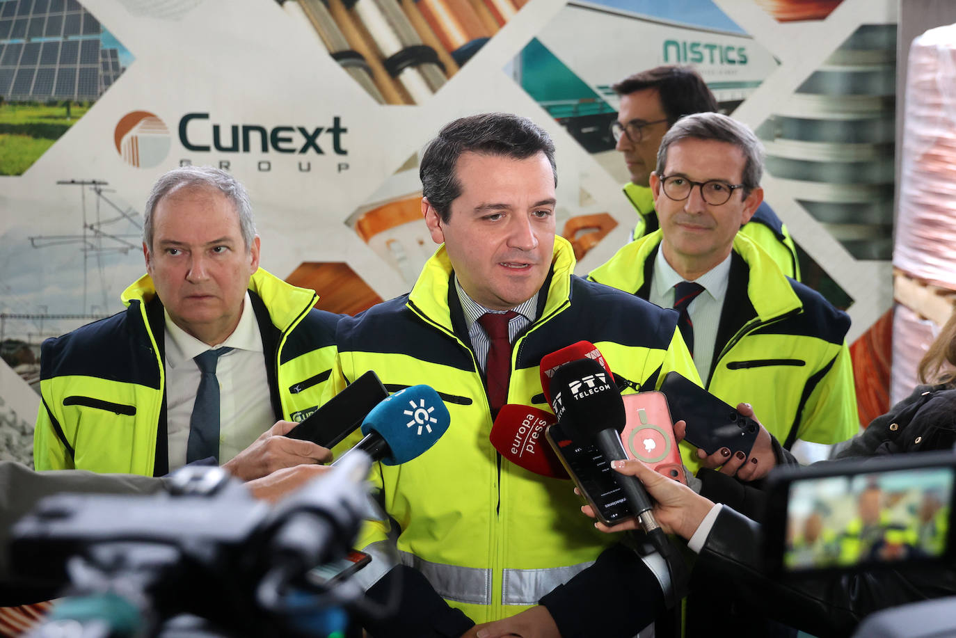 La visita del ministro de Industria a Cunext Copper en Córdoba, en imágenes