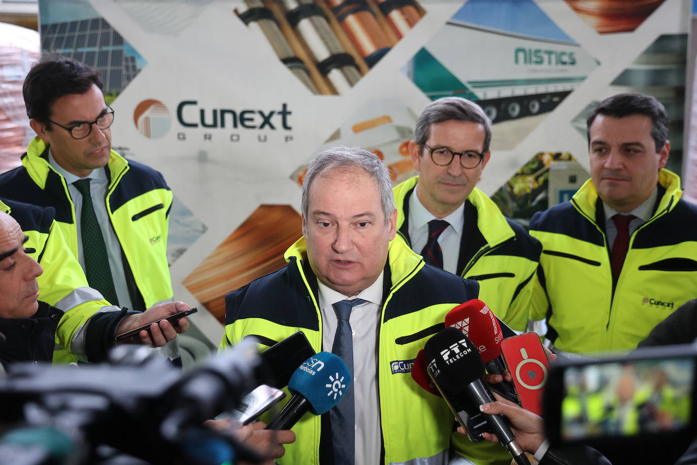 La visita del ministro de Industria a Cunext Copper en Córdoba, en imágenes