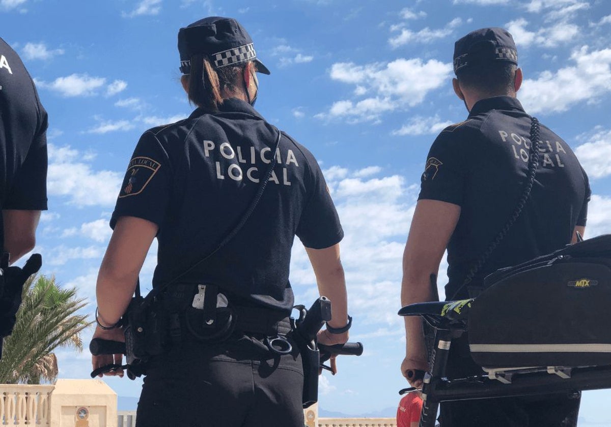 Imagen de archivo de agentes de la Policía Local de Elche