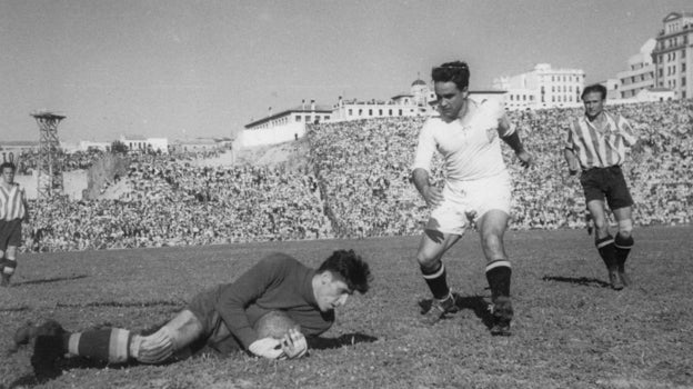 Imagen antes - Antiguo estadio Metropolitano y viviendas actuales levantadas en el mismo lugar