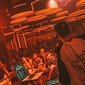 La discoteca de Barcelona que está en el top 10 de las mejores del mundo: dónde está y cuánto cuesta la entrada