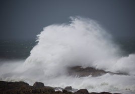 Aviso amarillo este lunes por rachas de viento y oleaje en Cádiz, Málaga, Granada y Sevilla