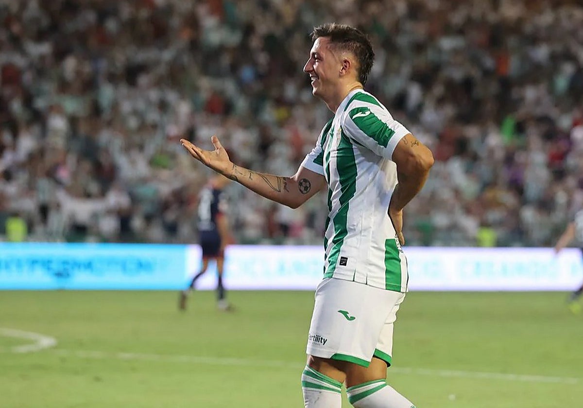 Carracedo durante un partido esta temporada en El Arcángel